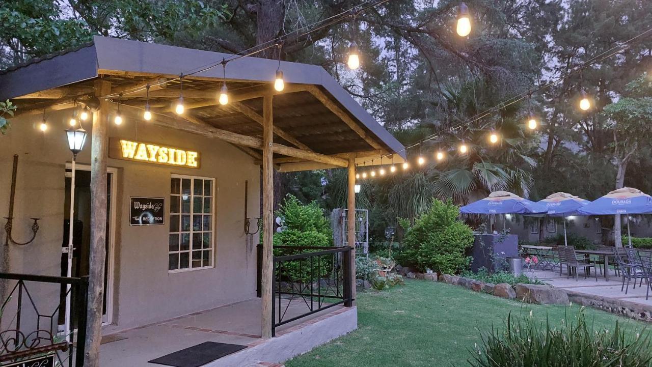 Wayside Lodge 워터발보벤 외부 사진