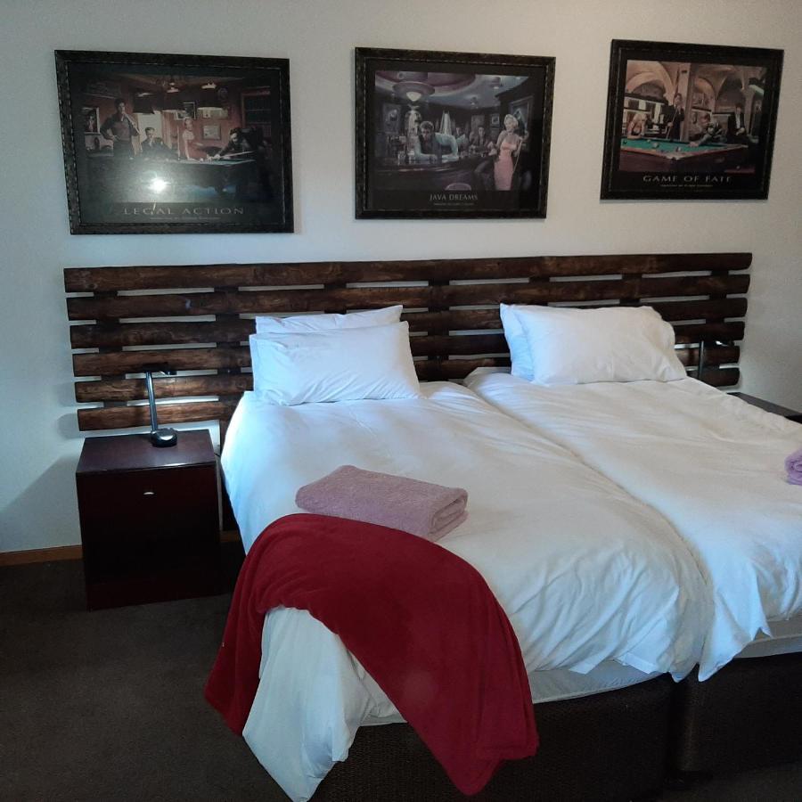 Wayside Lodge 워터발보벤 외부 사진